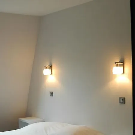 Отель Bellagio 2*